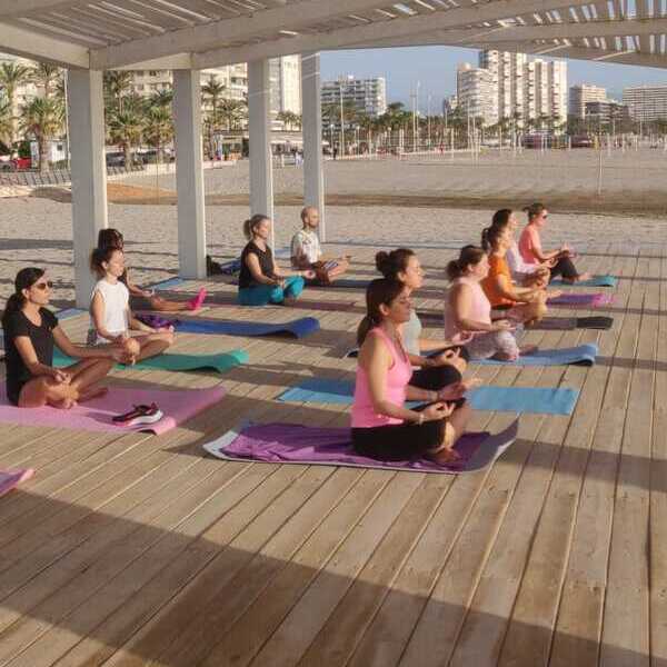 yoga-playa-de-san-juan-privadas
